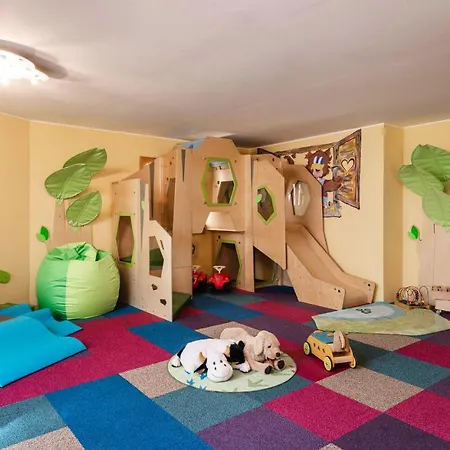 Falkensteiner Family Lido Superior 4*